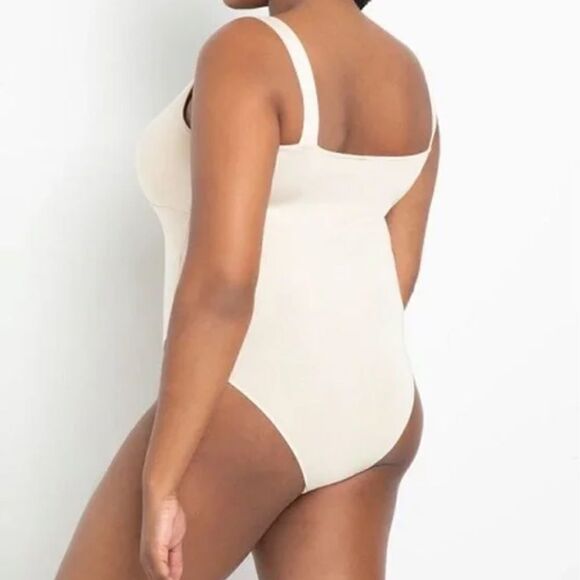 Eloquii Cream Twist Neckline Bodysuit 26/28 - Picture 2 of 9